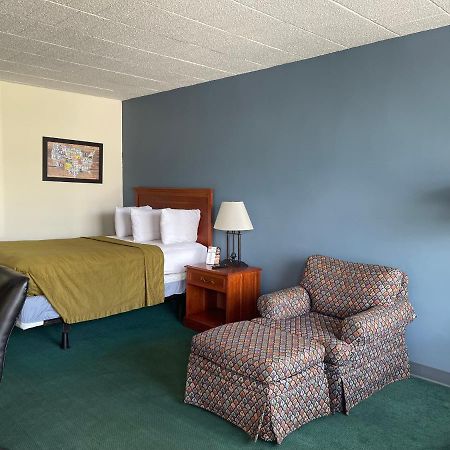 Horseshoe Curve Lodge Altoona Exterior foto