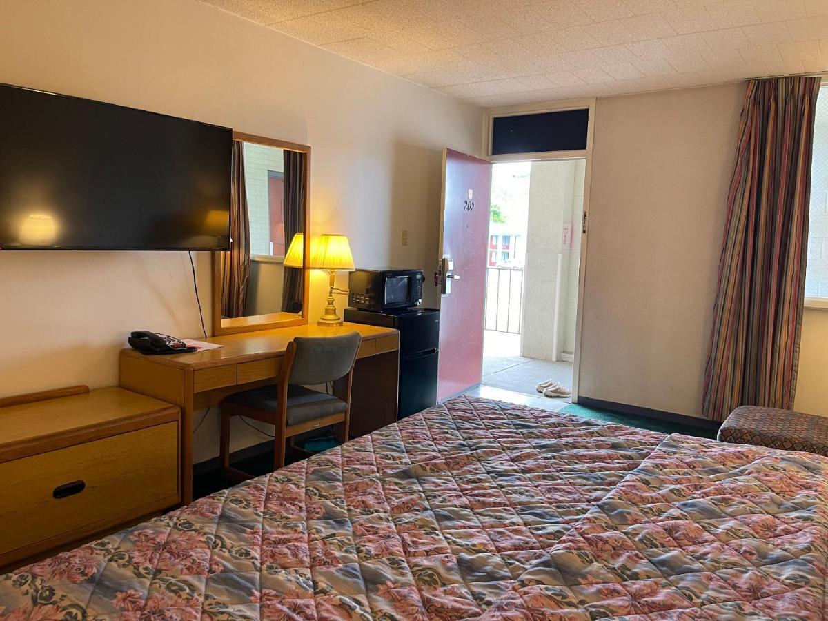 Horseshoe Curve Lodge Altoona Exterior foto